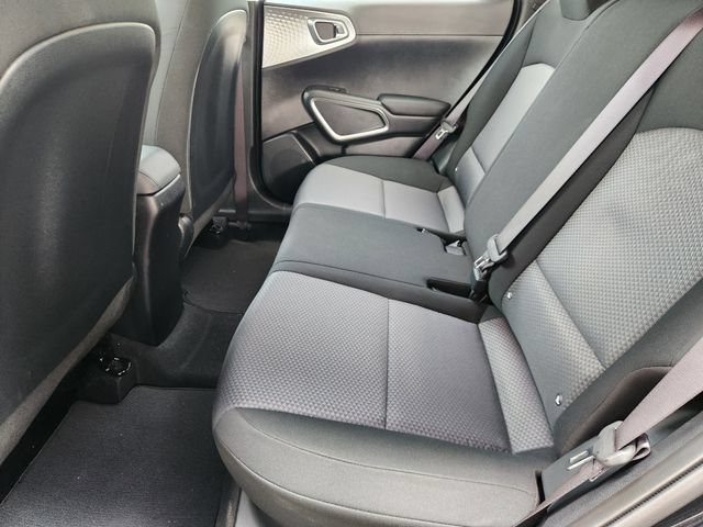 Used 2024 Kia Soul LX w/ Option Group 015 FWD image 30