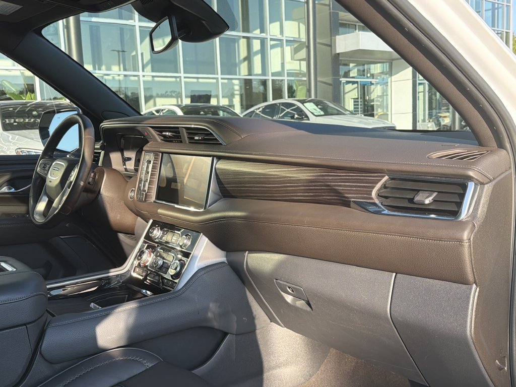 Used 2023 GMC Yukon Denali RWD image 19