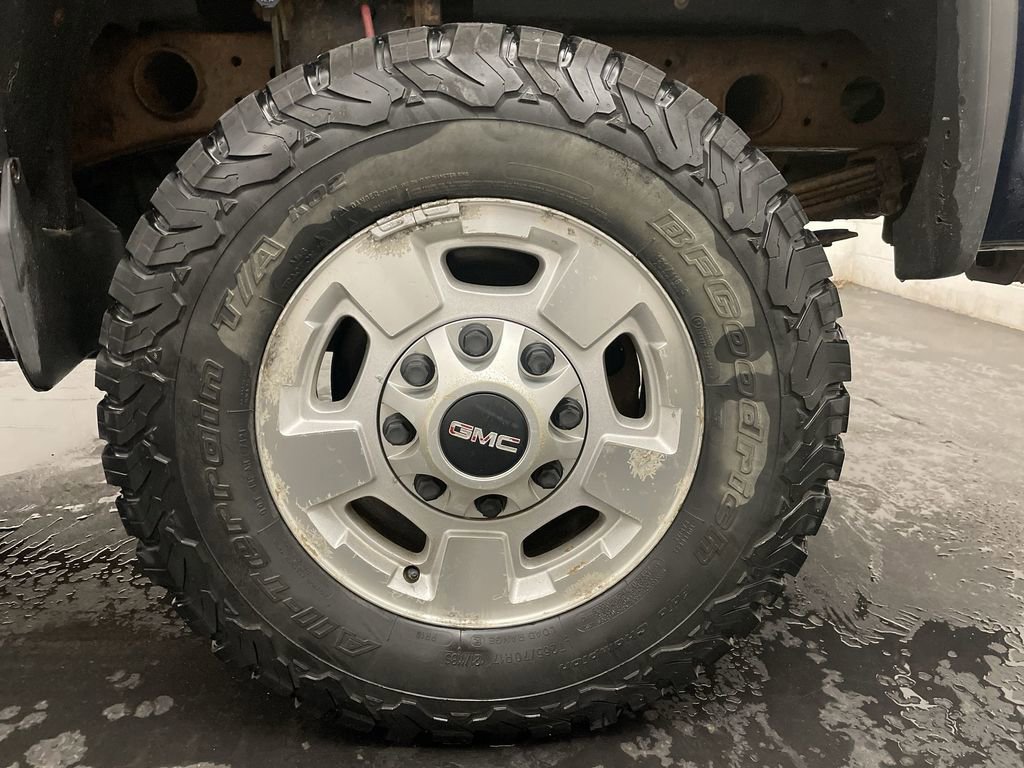 Used 2015 GMC Sierra 2500 SLE image 25