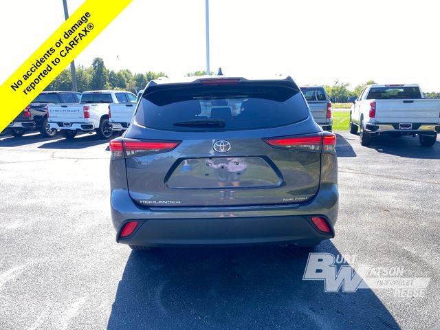 Used 2021 Toyota Highlander XLE AWD/4WD image 7