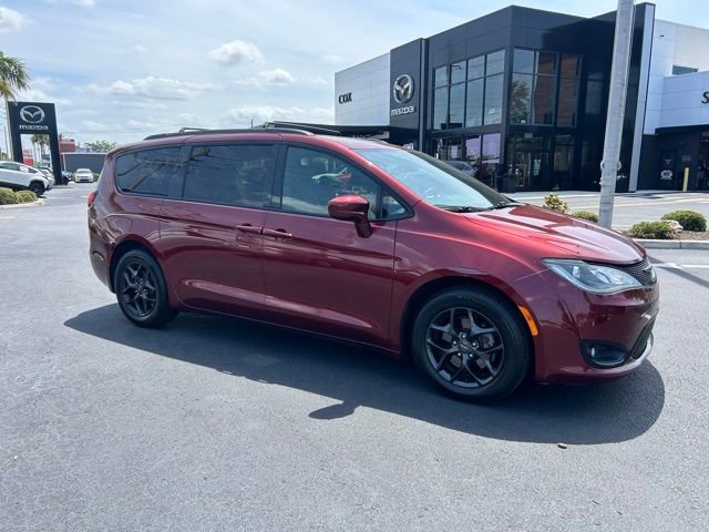 Used 2019 Chrysler Pacifica Touring-L Plus w/ S Appearance Package image 1