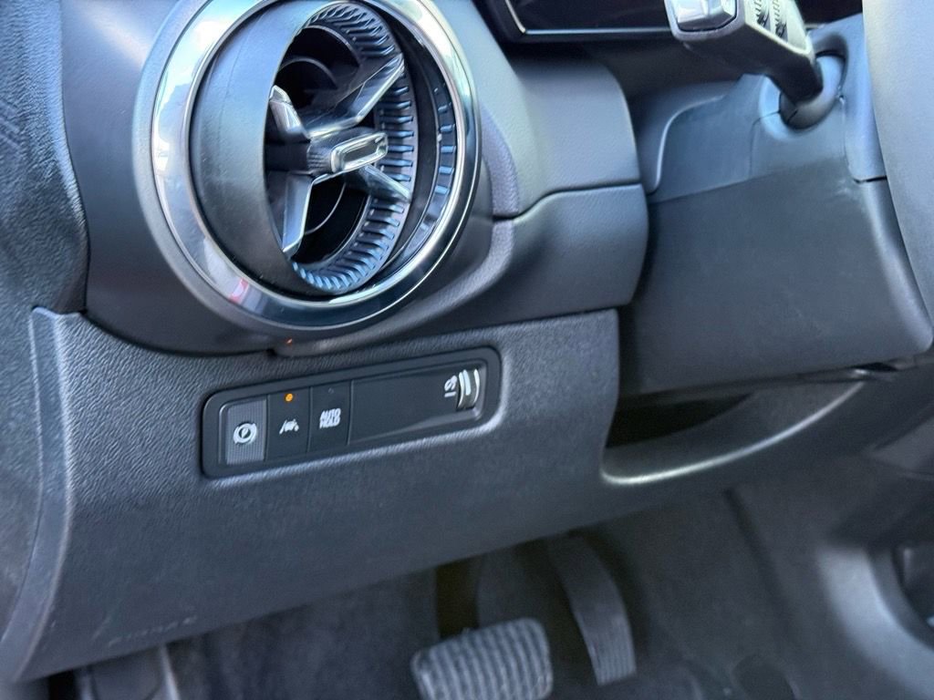 New 2026 Chevrolet Equinox EV LT image 11