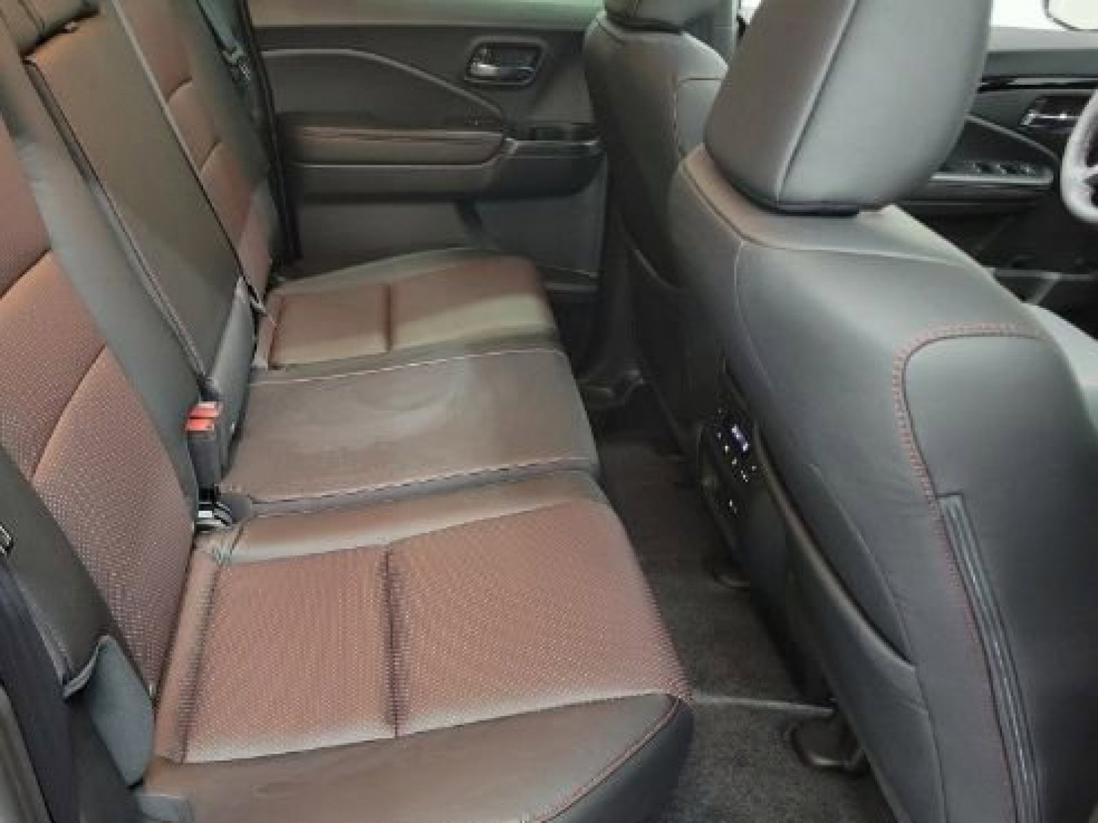 New 2026 Honda Ridgeline Black Edition image 6