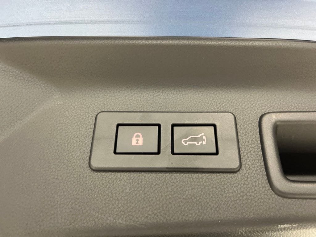 Used 2025 Subaru Forester Limited w/ Popular Package #1 AWD/4WD image 38