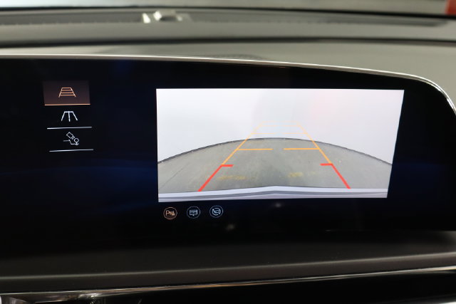 Used 2024 Cadillac Lyriq Tech AWD/4WD image 34