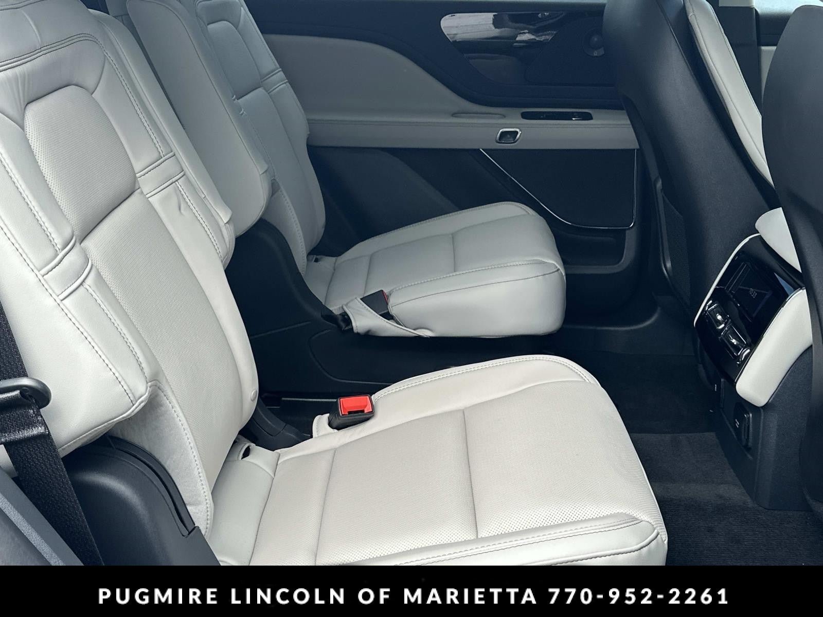 New 2026 Lincoln Aviator Reserve RWD image 15