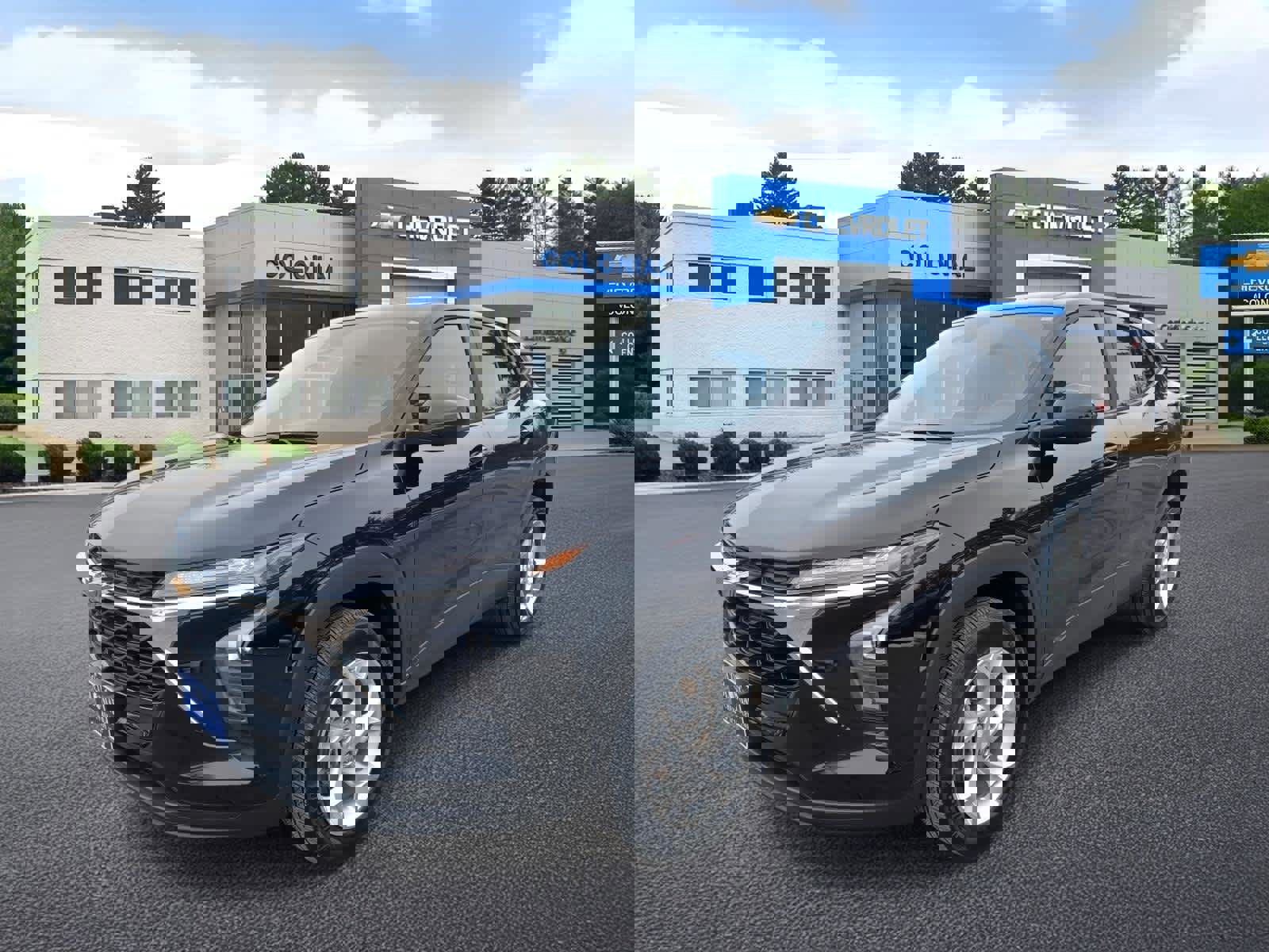 Used 2024 Chevrolet Trax LS w/ LS Convenience Package image 1