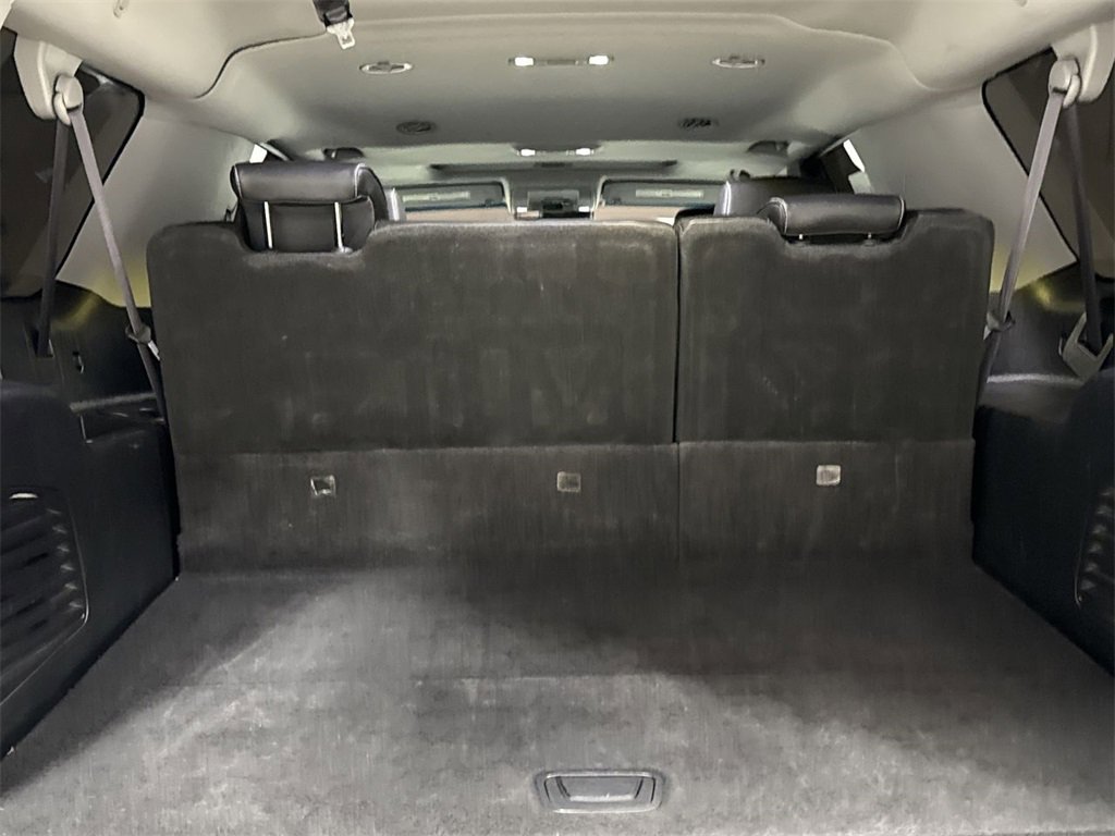 Used 2017 Chevrolet Suburban LT w/ Luxury Package image 24