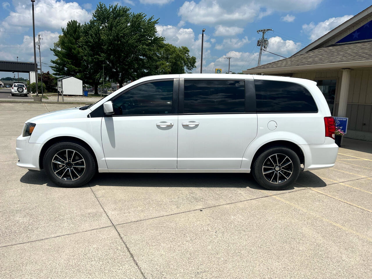 Used 2019 Dodge Grand Caravan GT image 4