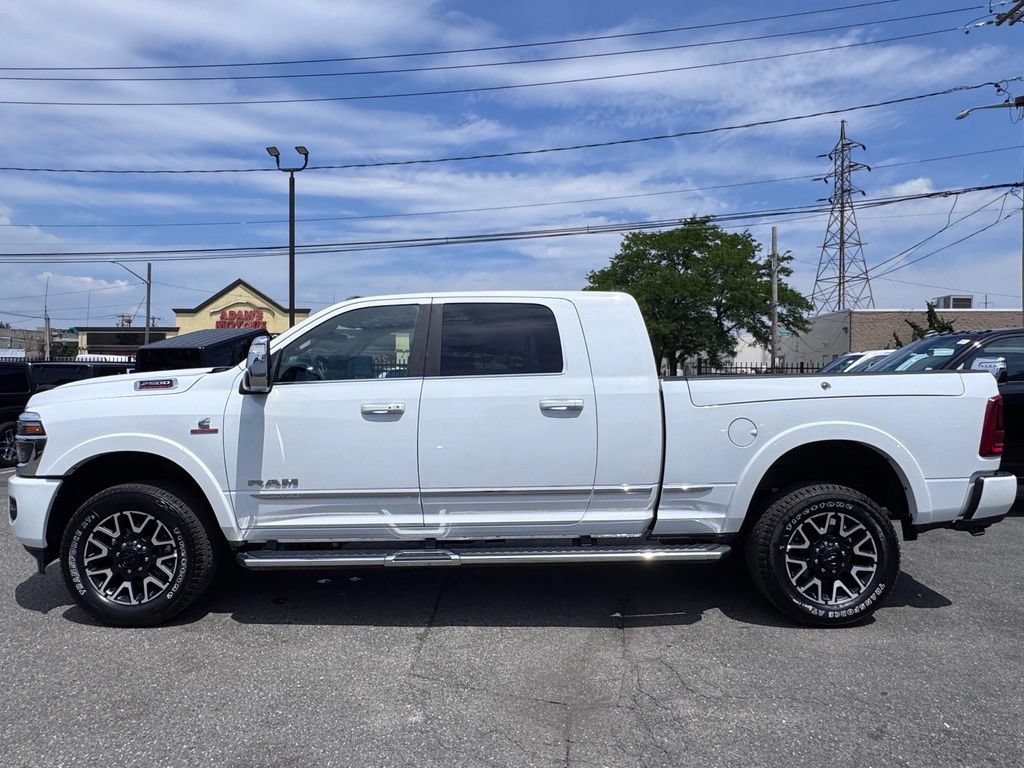 Used 2026 RAM 2500 Limited AWD/4WD image 4