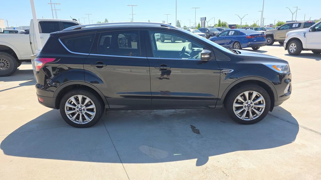 Used 2017 Ford Escape Titanium image 6