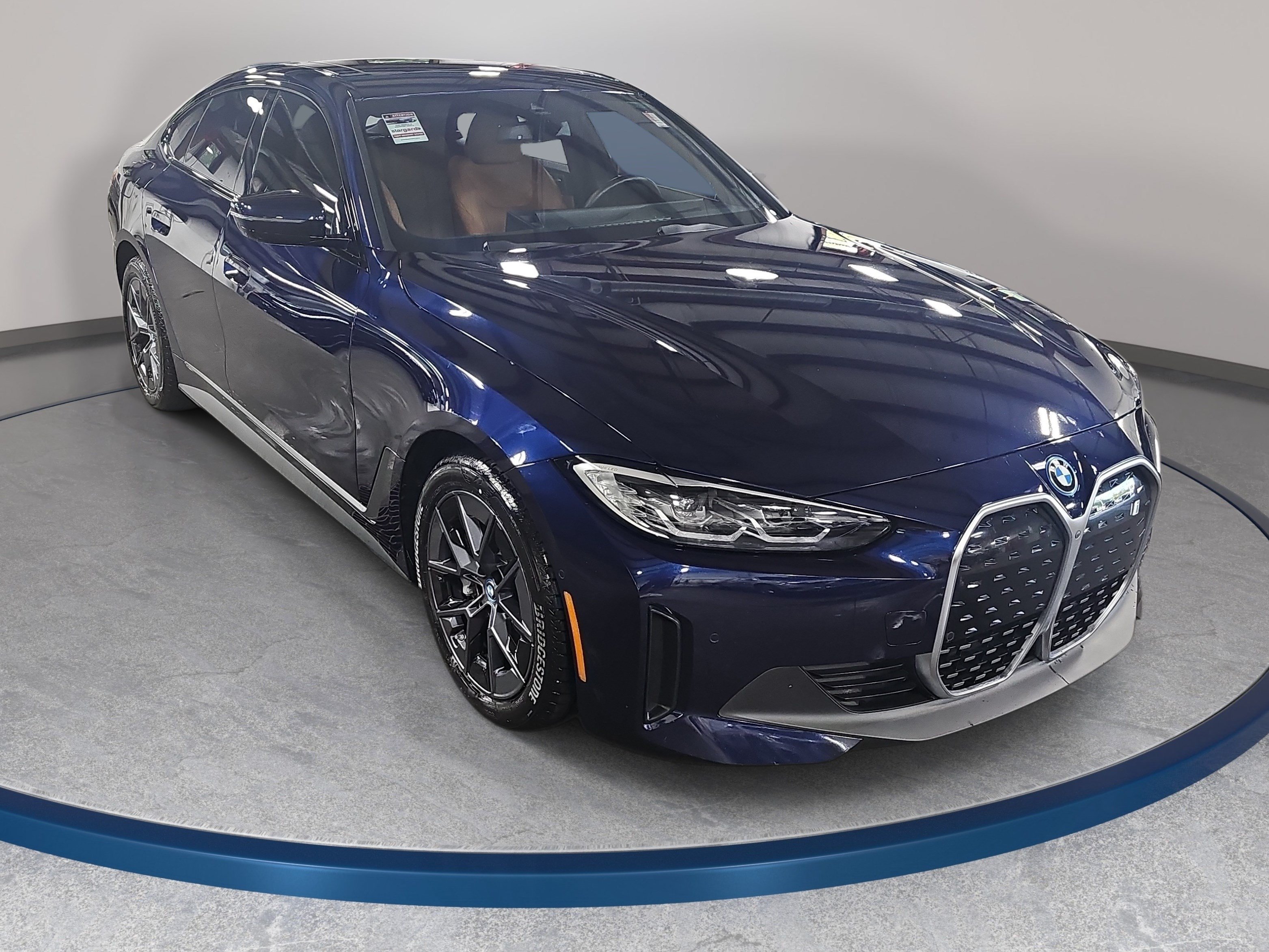 Used 2023 BMW i4 eDrive35 w/ Premium Package RWD image 4