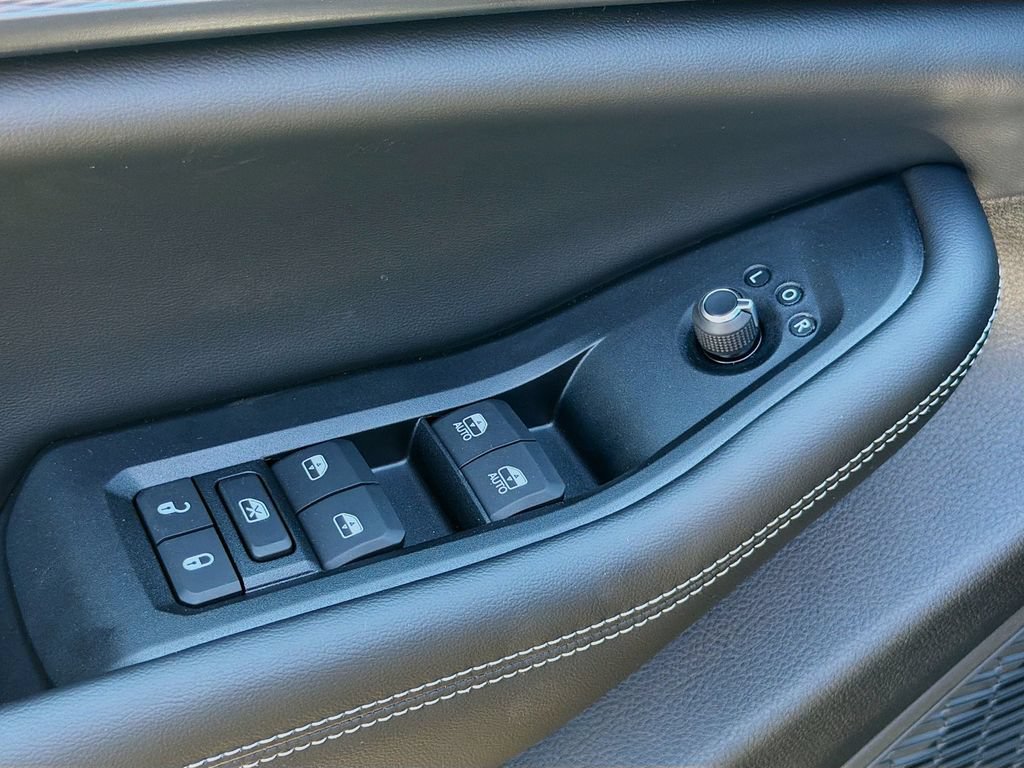 New 2026 Jeep Grand Cherokee Laredo X AWD/4WD image 23