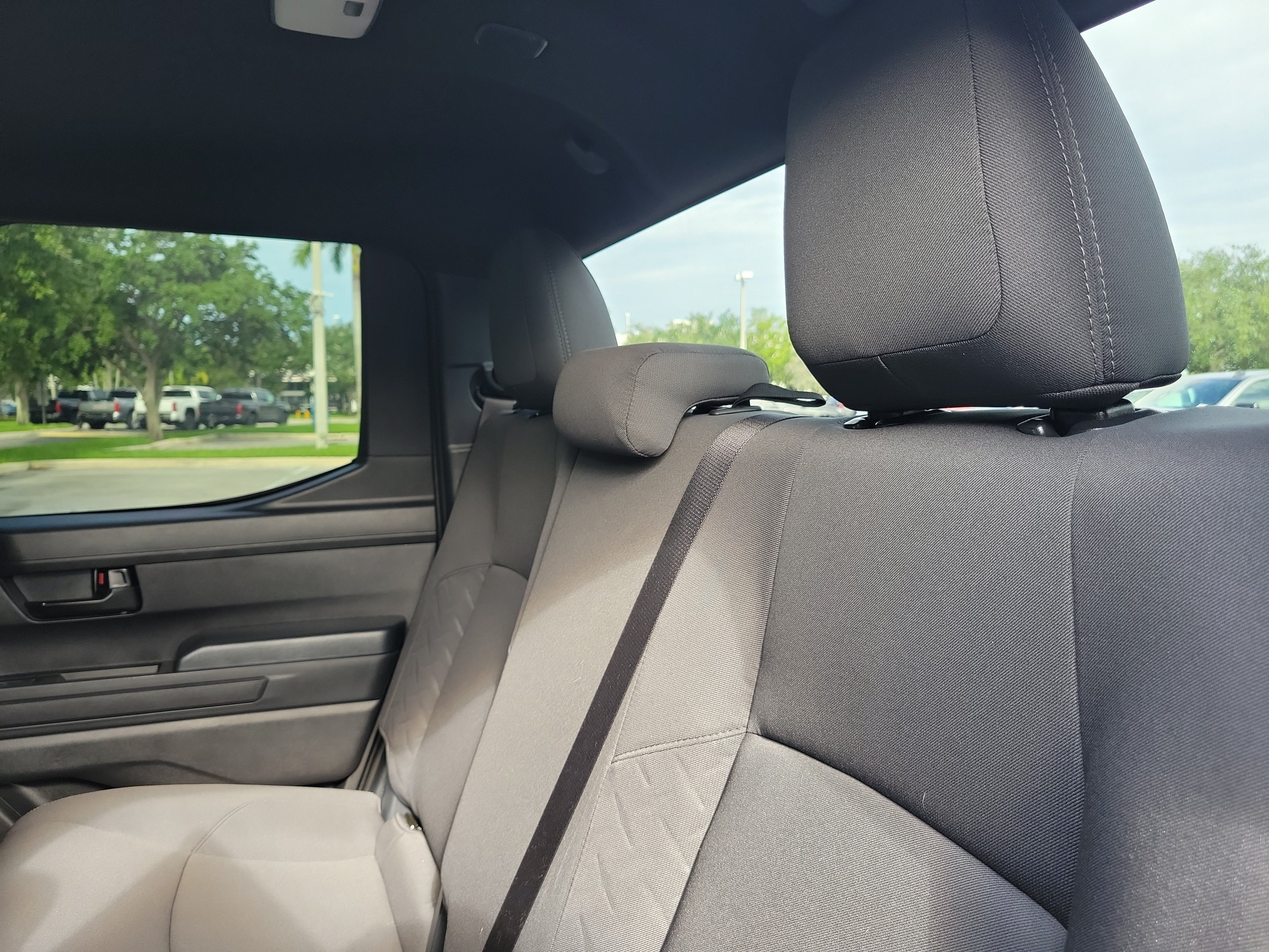 Certified 2025 Toyota Tacoma SR5 AWD/4WD image 12