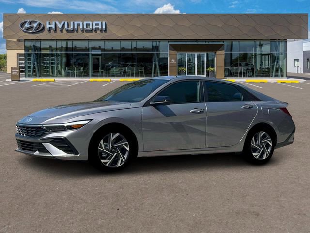 New 2025 Hyundai Elantra Sport image 2