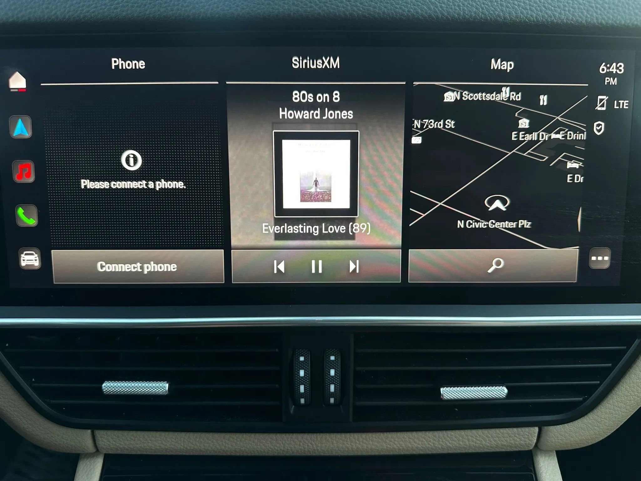 Used 2022 Porsche Cayenne Sport Utility 4D image 48