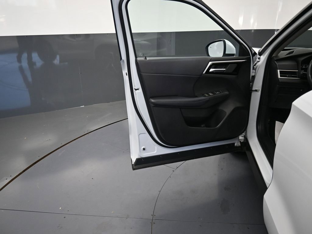 Used 2024 Mitsubishi Outlander SE image 25