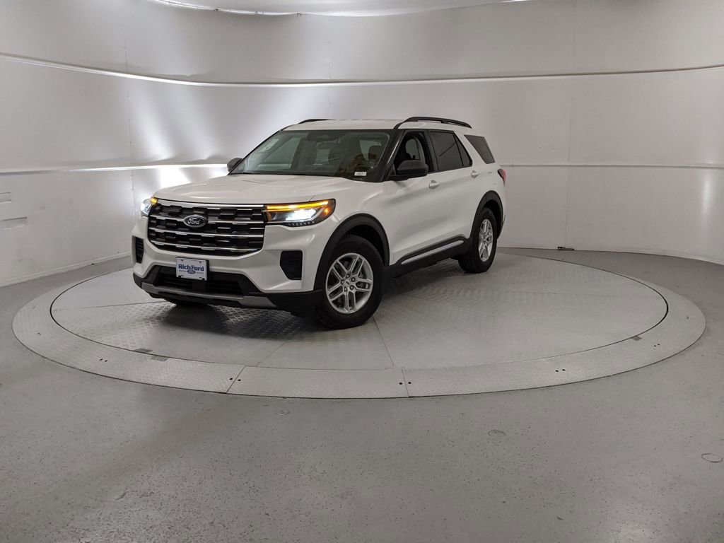 New 2025 Ford Explorer Active image 6