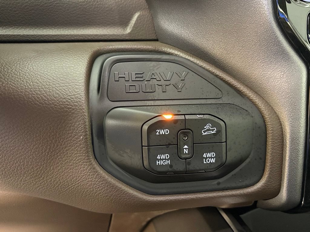New 2026 RAM 2500 Laramie AWD/4WD image 23