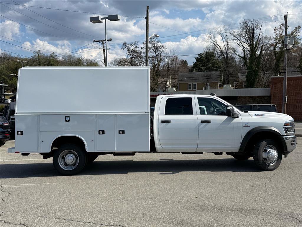 New 2026 RAM 5500 Tradesman w/ Chrome Appearance Group image 3