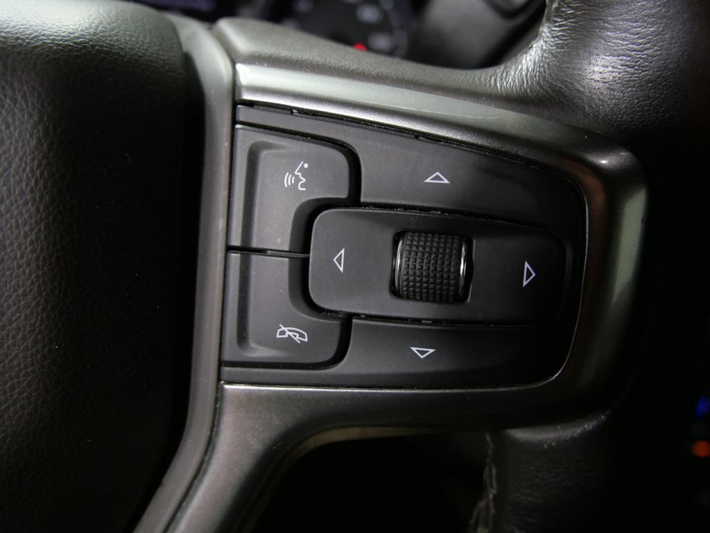 Used 2021 Chevrolet Silverado 1500 LTZ AWD/4WD image 22