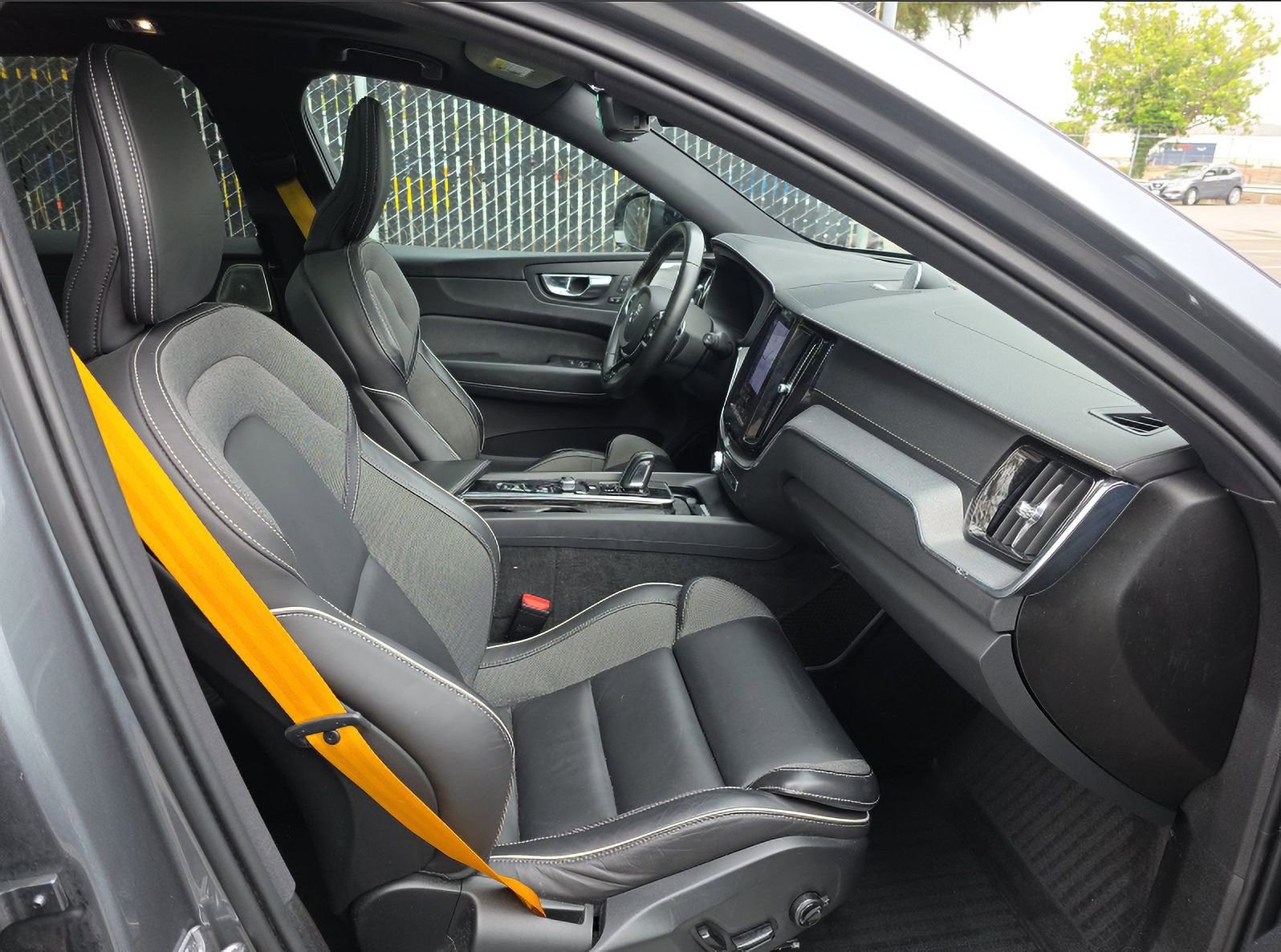 Used 2021 Volvo XC60 T8 Polestar AWD/4WD image 9