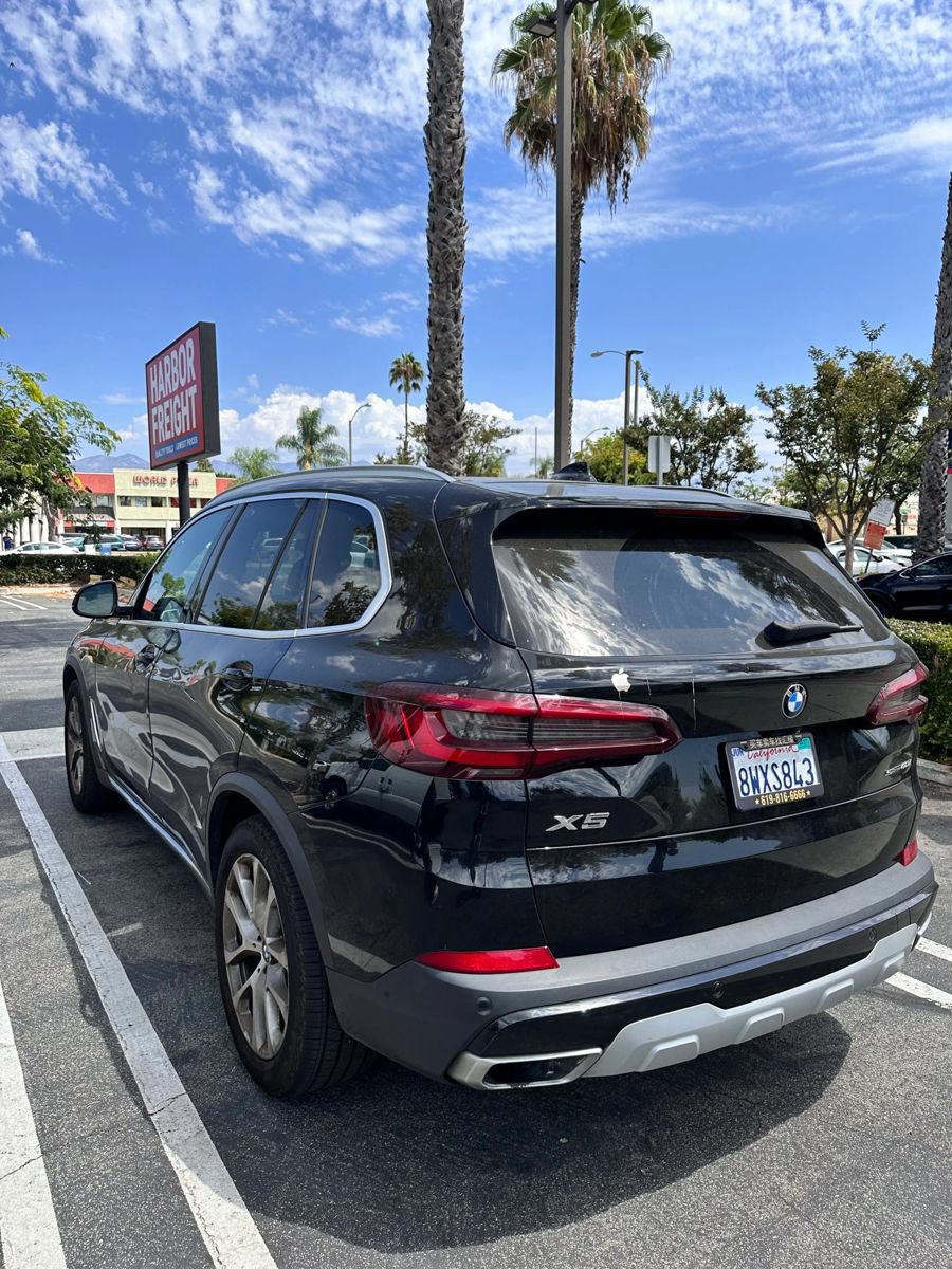 Used 2021 BMW X5 sDrive40i w/ Convenience Package RWD image 2