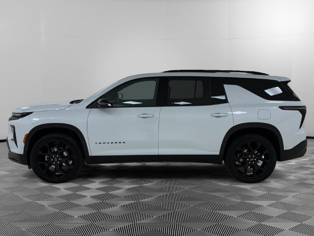 Certified 2026 Chevrolet Traverse RS AWD/4WD image 2