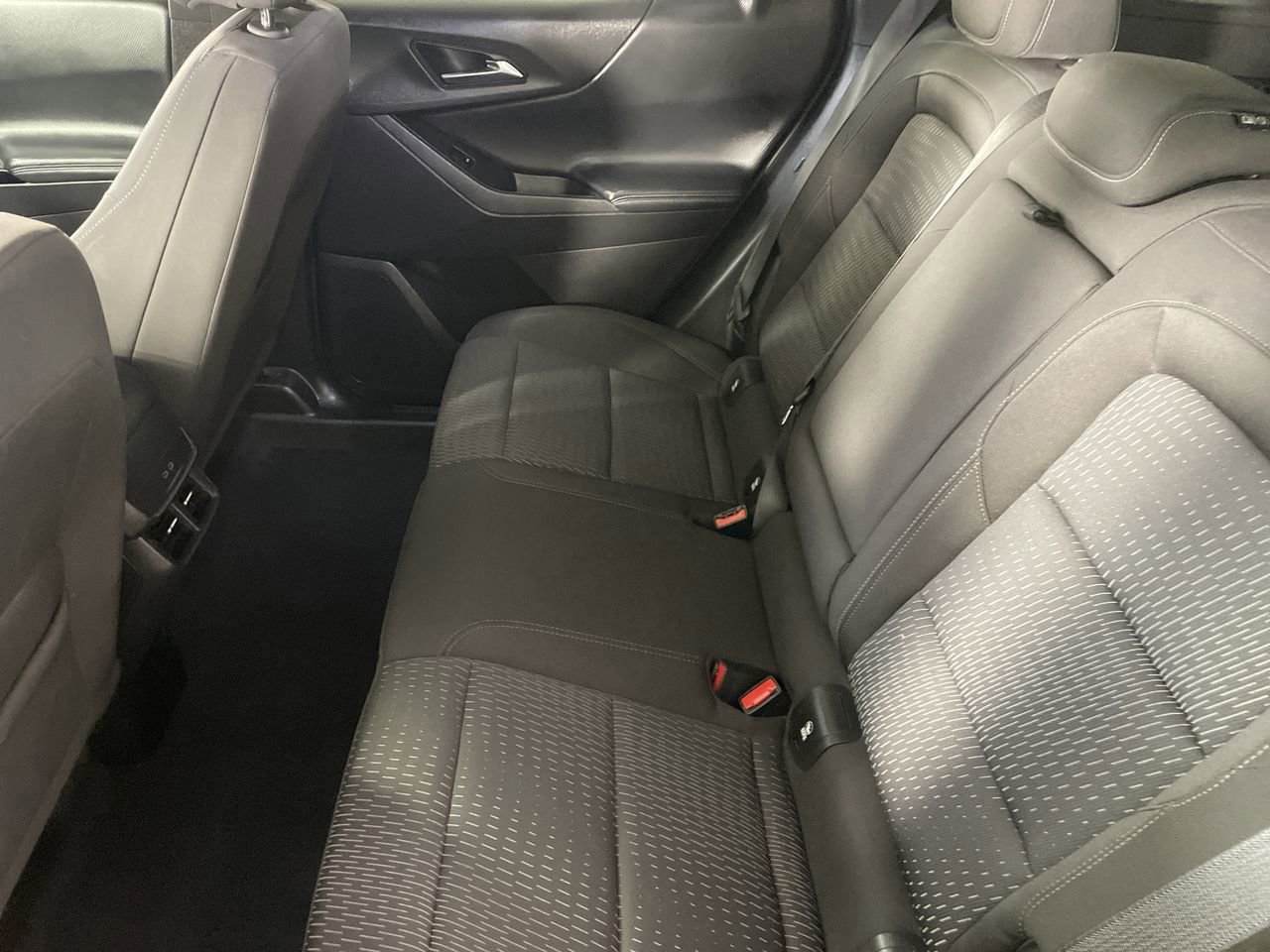 Used 2025 Chevrolet Equinox LT image 22