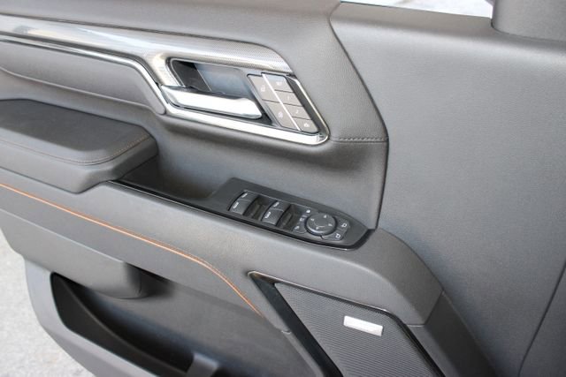 Used 2025 GMC Sierra 2500 AT4 w/ AT4 Premium Plus Package AWD/4WD image 20