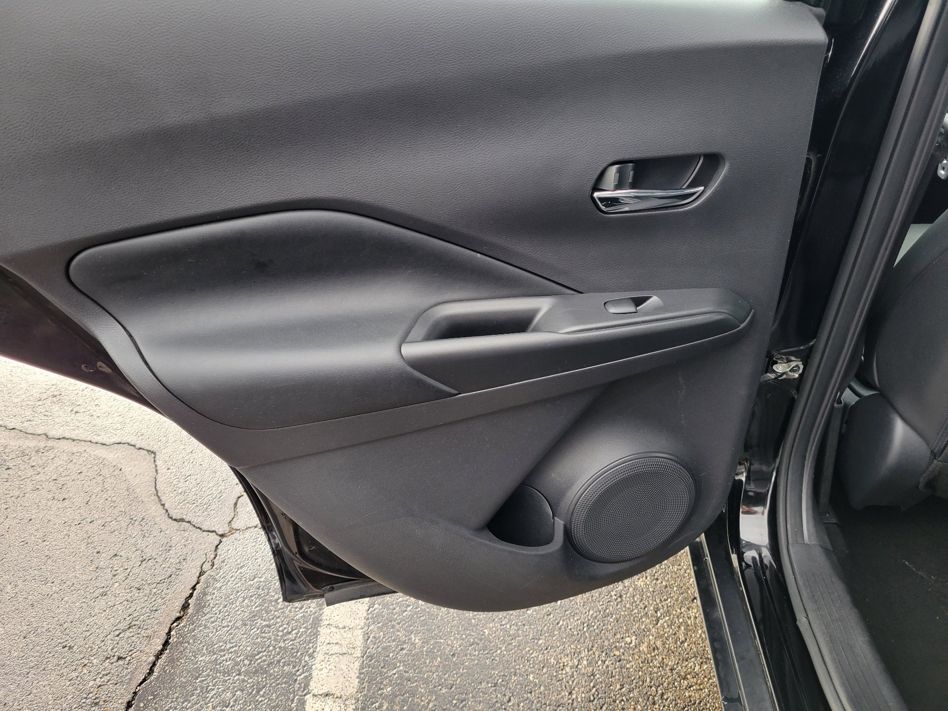 Used 2020 Nissan Kicks SR w/ SR Premium Package image 13