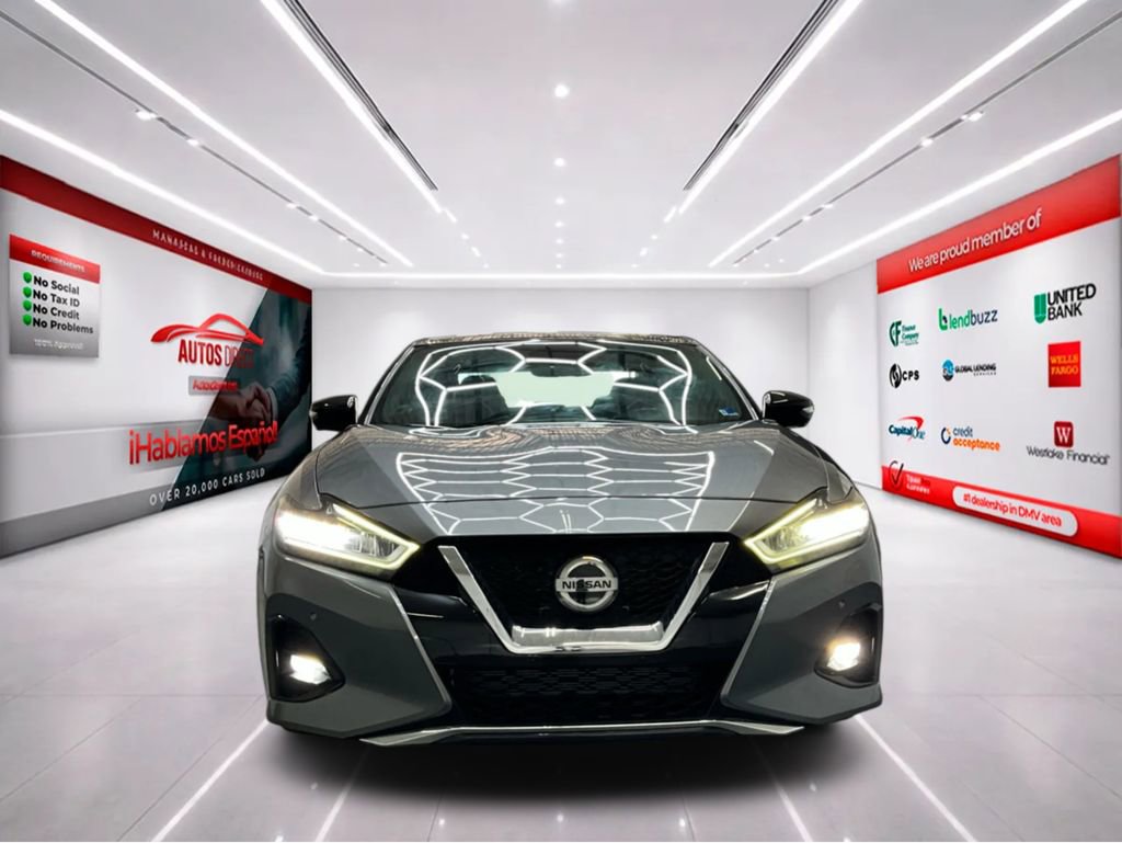 Used 2020 Nissan Maxima SR w/ Sport Mat Group FWD image 2
