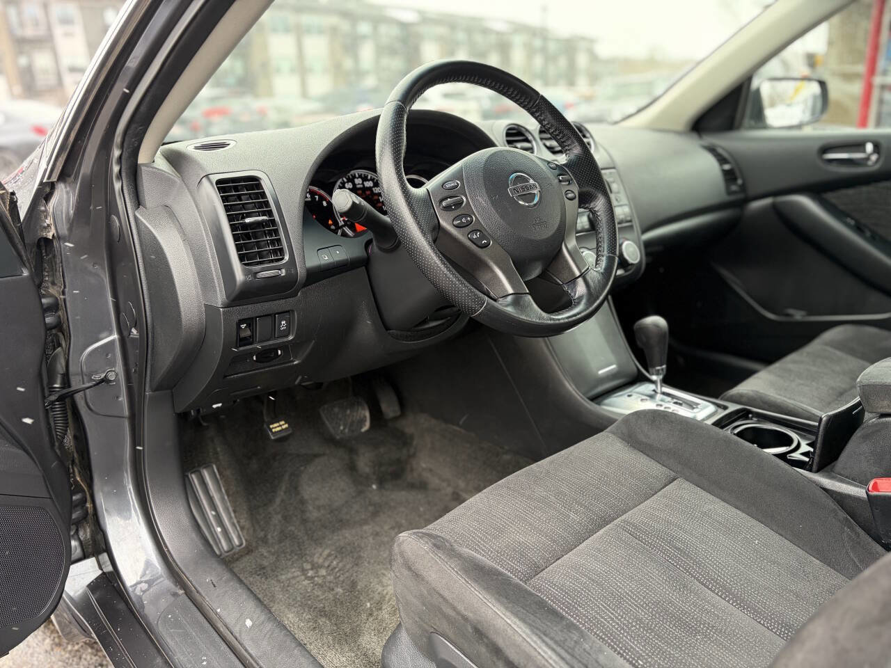 Used 2012 Nissan Altima 2.5 S w/ Convenience Pkg FWD image 9
