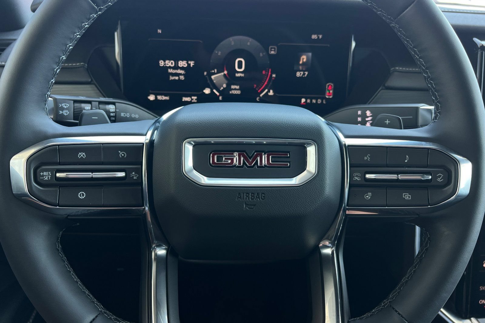 New 2026 GMC Acadia Elevation w/ Elevation Premium Package AWD/4WD image 27