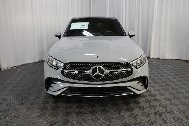 New 2025 Mercedes-Benz GLC 300 4MATIC image 2
