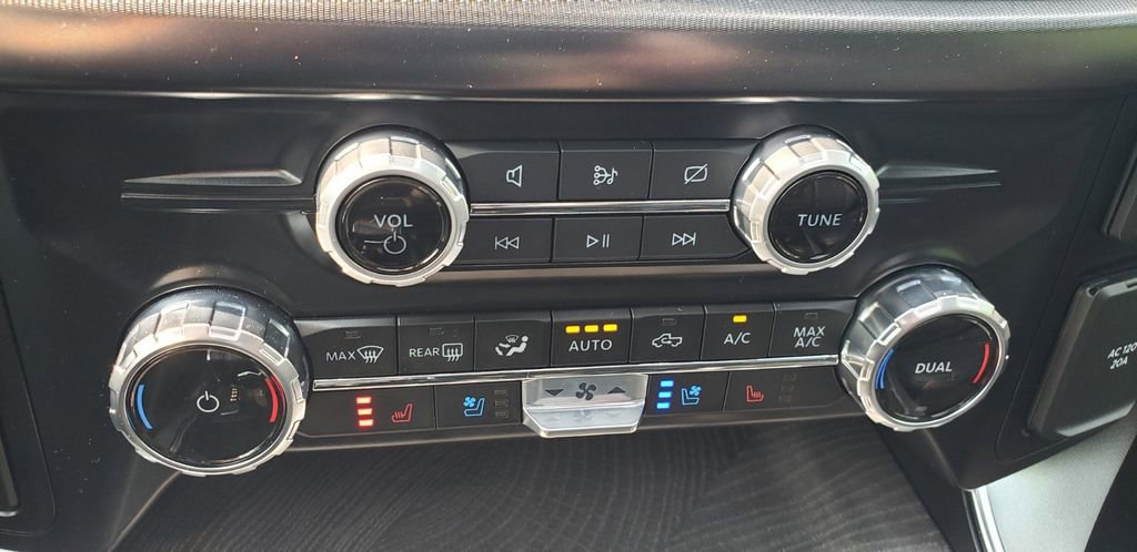 Used 2023 Ford F150 Platinum w/ Equipment Group 701A High image 26