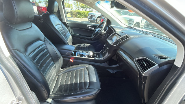 Certified 2019 Ford Edge SEL w/ Equipment Group 201A FWD image 11
