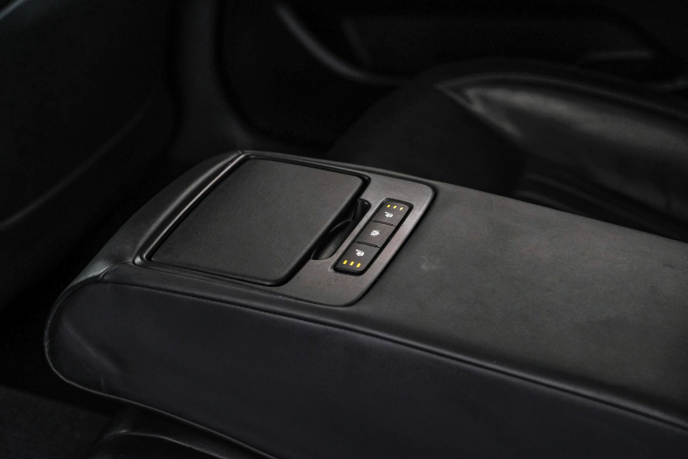 Used 2019 Genesis G80 3.3T Sport image 30