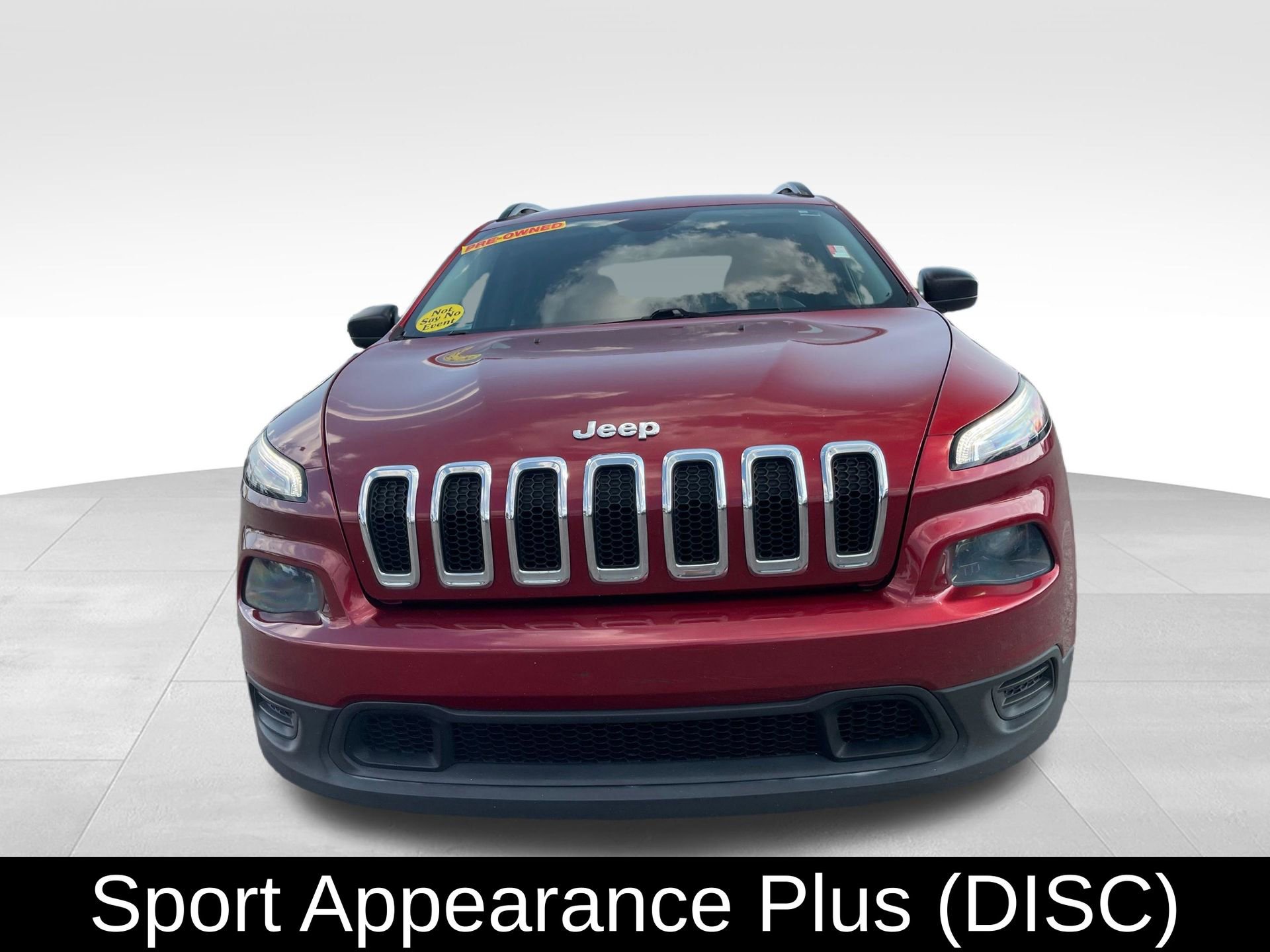 Used 2017 Jeep Cherokee Sport FWD image 2