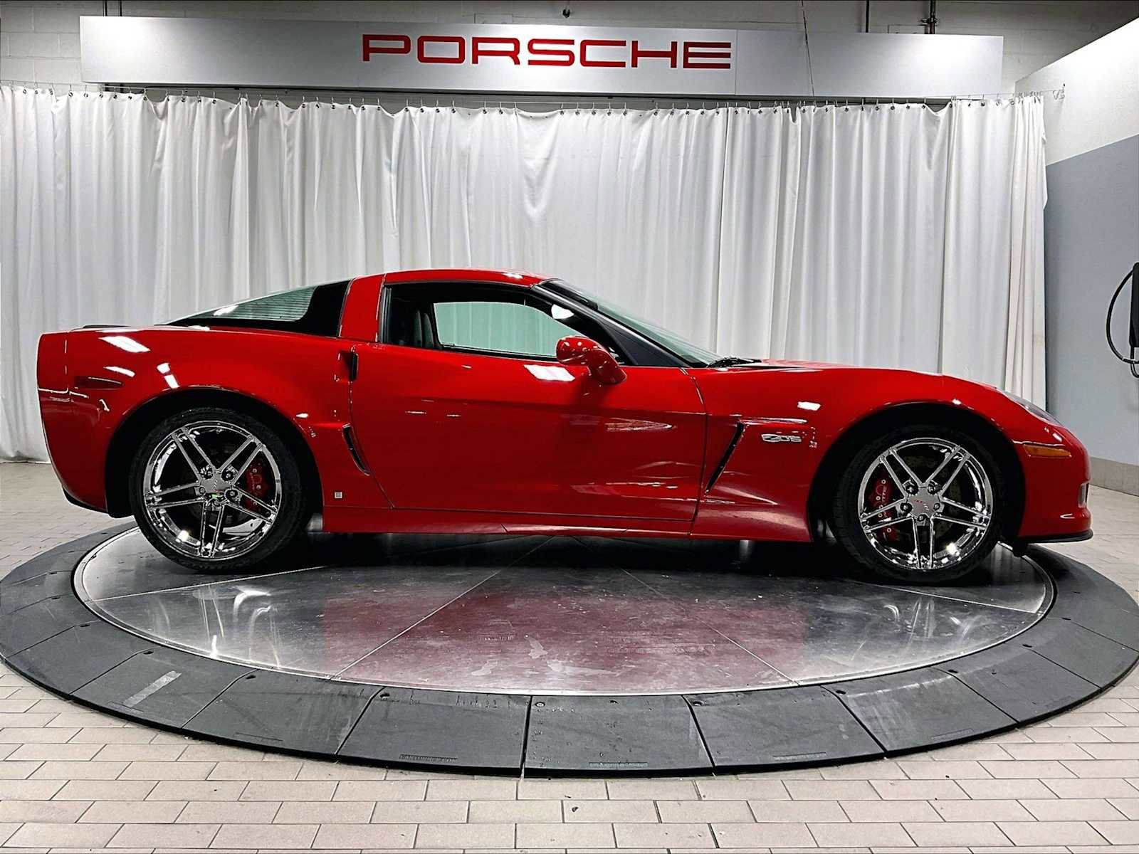 Used 2007 Chevrolet Corvette Z06 w/ Preferred Equipment Group image 11