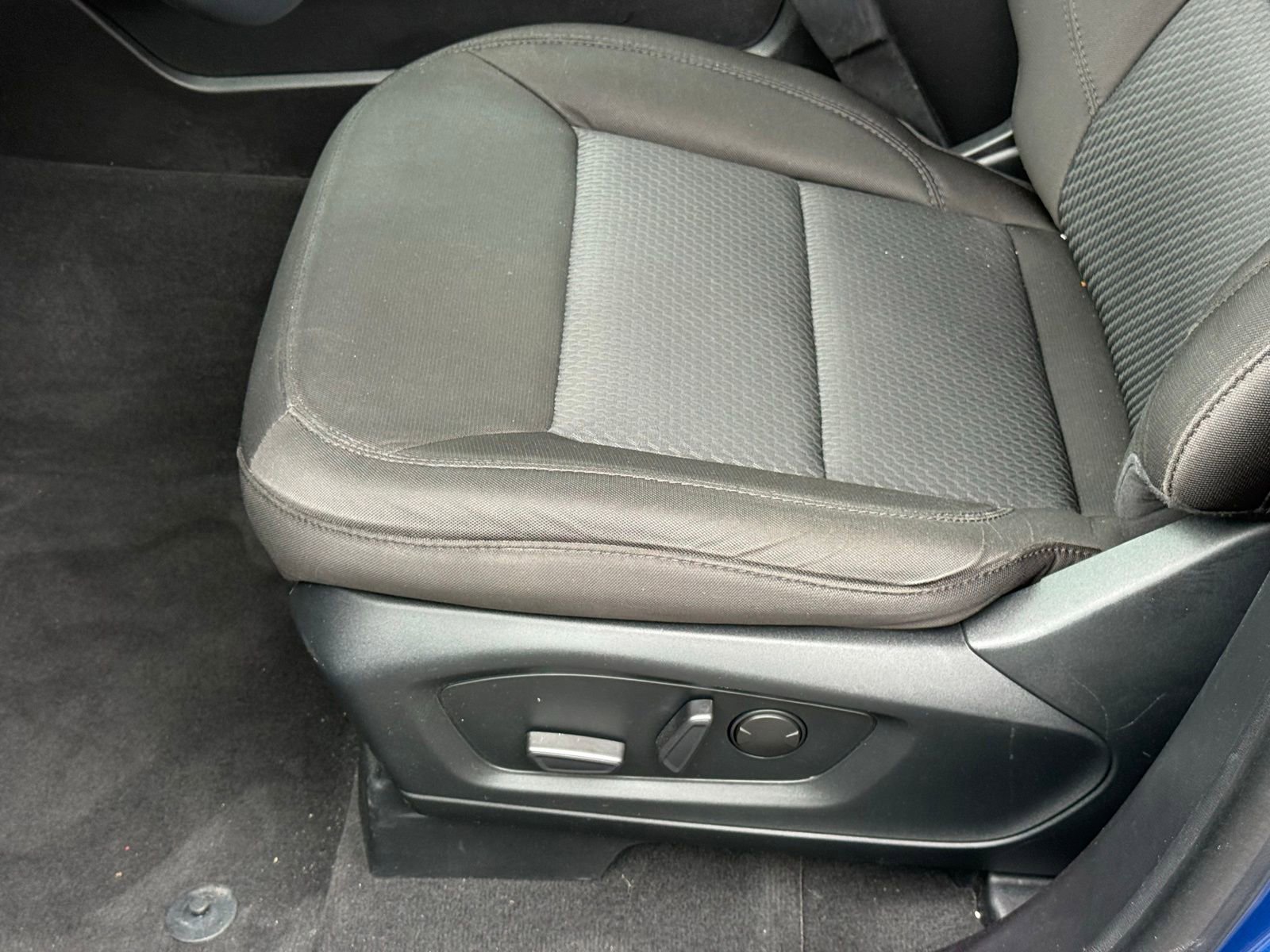 Used 2022 Ford Explorer XLT AWD/4WD image 39