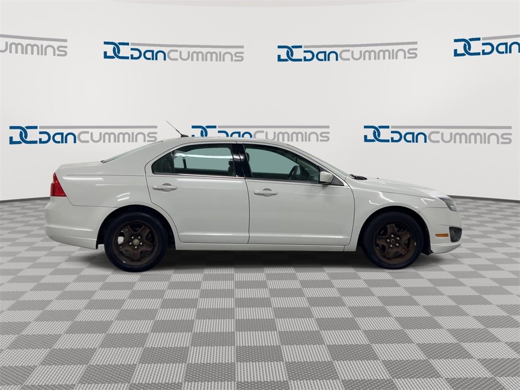Used 2010 Ford Fusion SE image 9