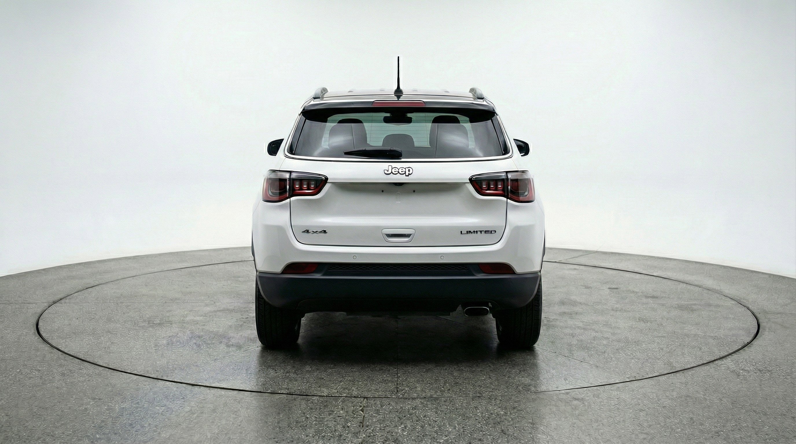 Used 2025 Jeep Compass Limited AWD/4WD image 7