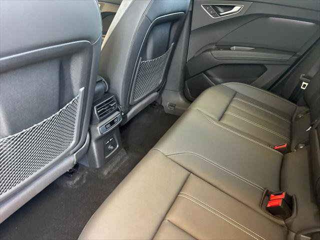 Certified 2025 Audi Q4 e-tron Premium AWD/4WD image 15