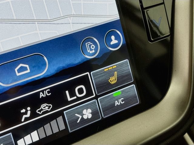 Certified 2025 Subaru Outback Limited AWD/4WD image 23