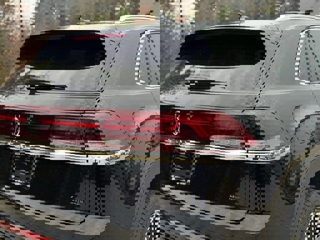 New 2026 Volkswagen Atlas Cross Sport SEL Premium R-Line image 10