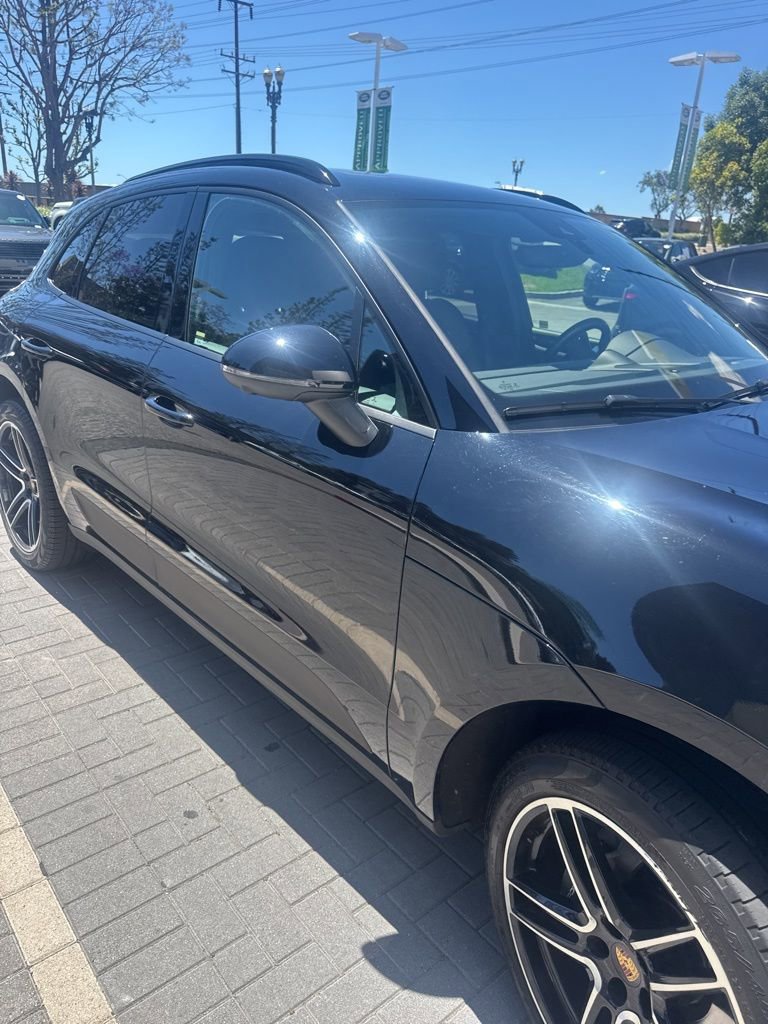 Used 2021 Porsche Macan image 6