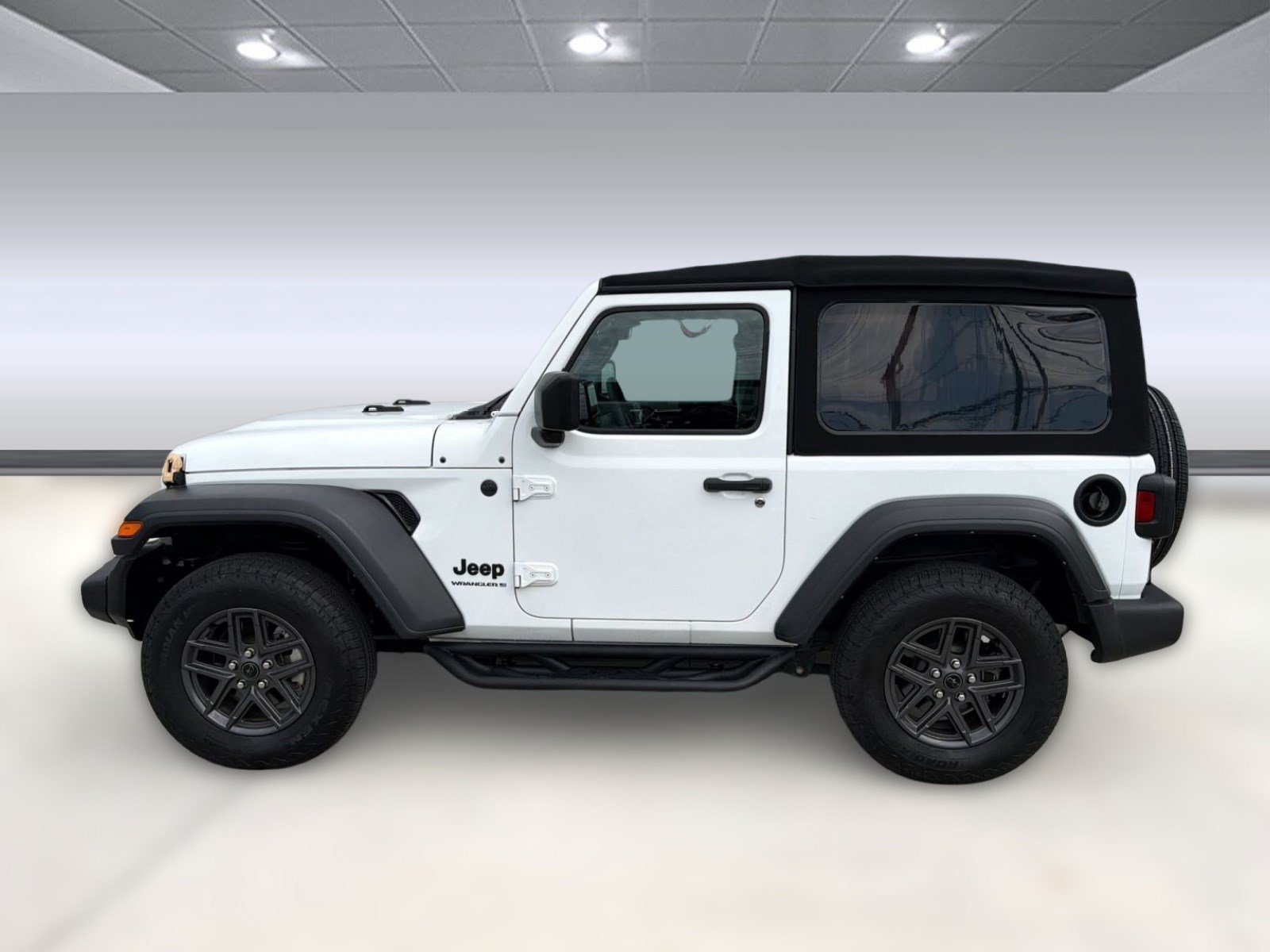Used 2024 Jeep Wrangler Sport AWD/4WD image 2