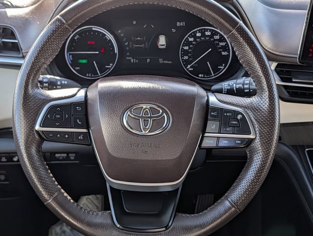 Used 2022 Toyota Sienna Platinum AWD/4WD image 13