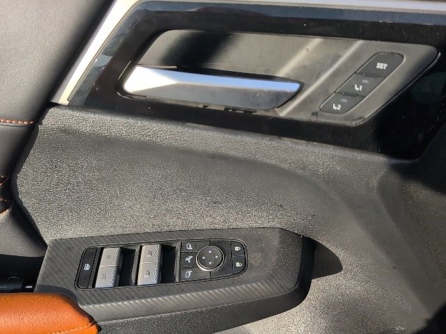 Used 2024 Mitsubishi Outlander SEL Black Edition image 9